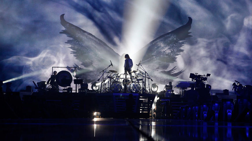 IMAGE: X Japan Group Photo 3 – stage with wings background
