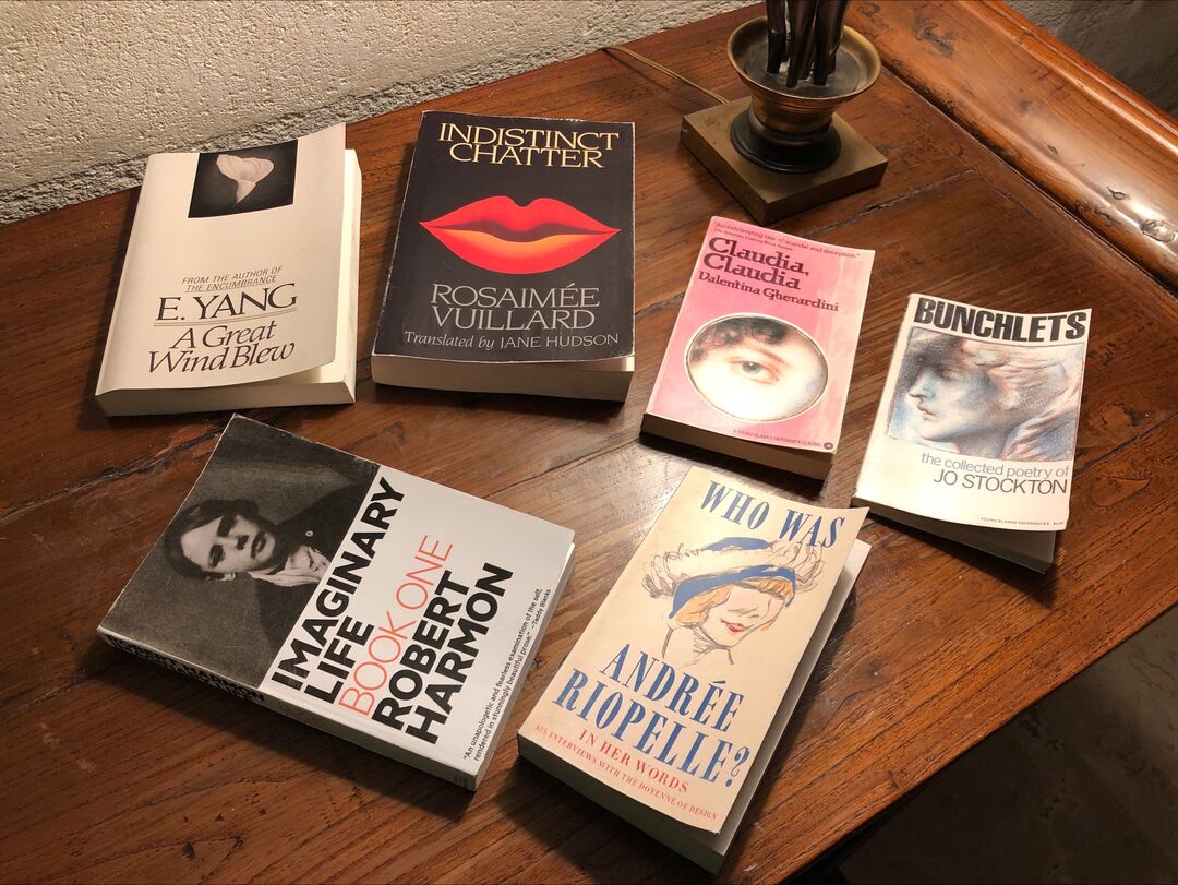 IMAGE: Books on set